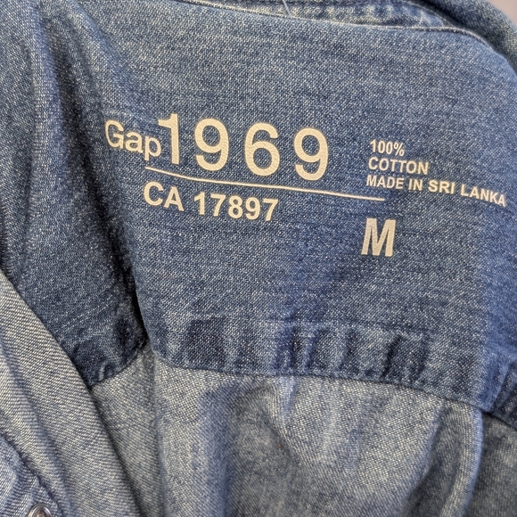 GAP Western Pearl Snap Denim Dress | Bleached Floral Wash | 100% Cotton | Size M - Picture 8 of 8